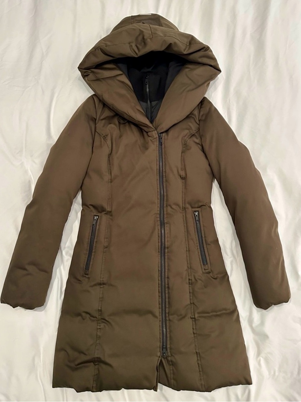 Soia & Kyo Signature Down Coat - like new condition